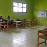 Kondisi SDN 8 Waelata-Kabupaten Buru Memprihatinkan, Meja & Kursi Belajar Alami Kekurangan