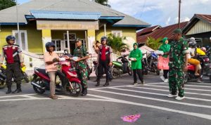 Kodim 1506 Namlea & Jajarannya Rutin Bagikan Paket Takjil Gratis ke Warga Selama Bulan Ramadan