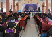 Universitas Iqra Buru Wisudakan 228 Mahasiswa, ini Pesan Rektor