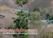 Jauh dari Pantauan Polisi, Alat Berat Bebas Aktivitas di Tambang Emas Ilegal Darlale-Buru