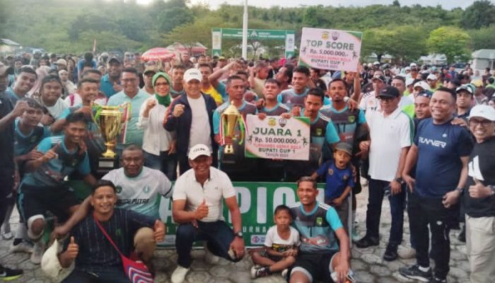 Tutup Turnamen Sepak Bola Bupati Cup 2025, ini Pesan Ikram Umasugi